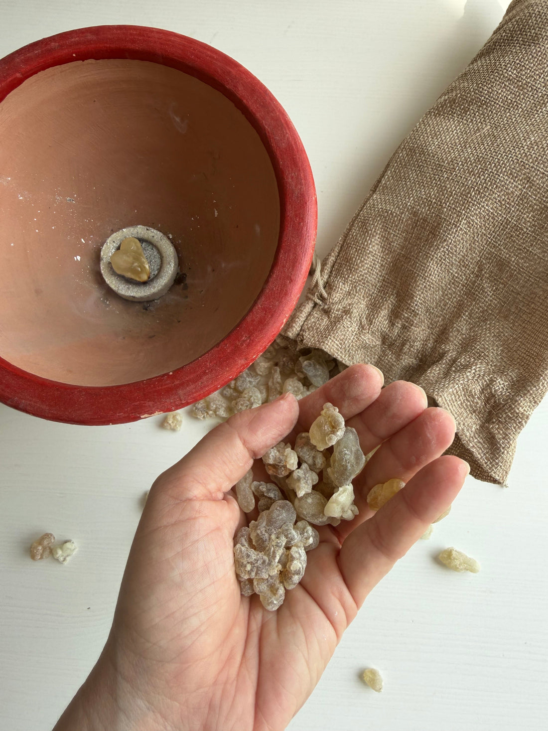 How to Burn Frankincense Resin: A Simple Step-by-Step Guide